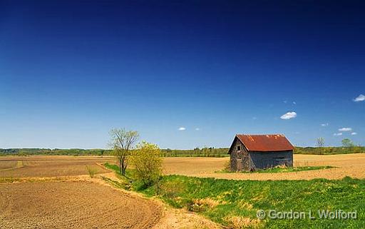 Old Barn In A Field_48462.jpg - Photographed near Ottawa, Ontario - the Capital of Canada.